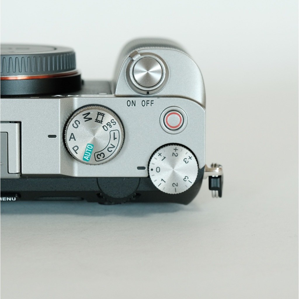 SONY α7C（ILCE-7C）の出品 | ONE SCENE（ワンシーン）