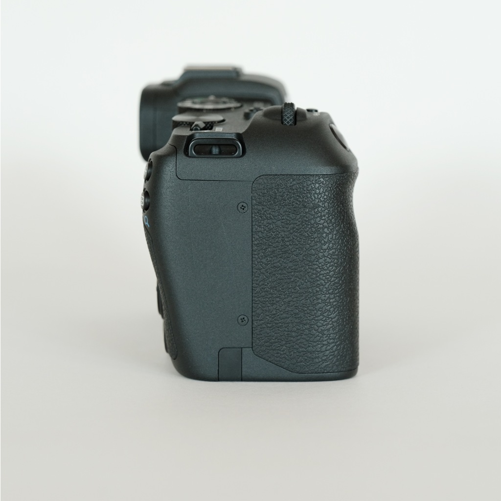 Canon EOS RPの出品 | ONE SCENE（ワンシーン）