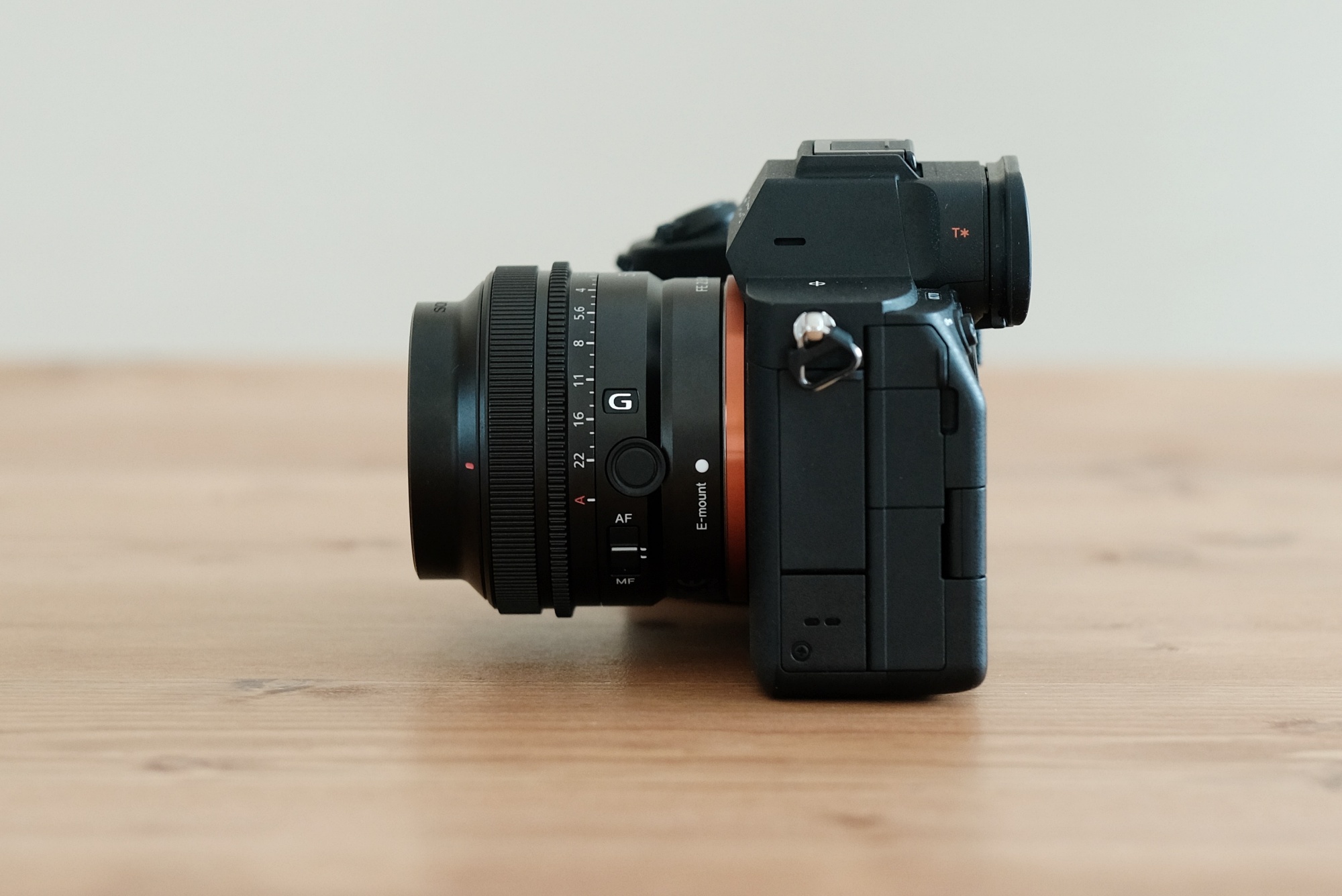 SONY - ゆきじるし　sony 50mm f2.5 SEL50F25G　美中古 FE 50mm F2.5 G SEL50F25G 中古価格比較 - 価格.com