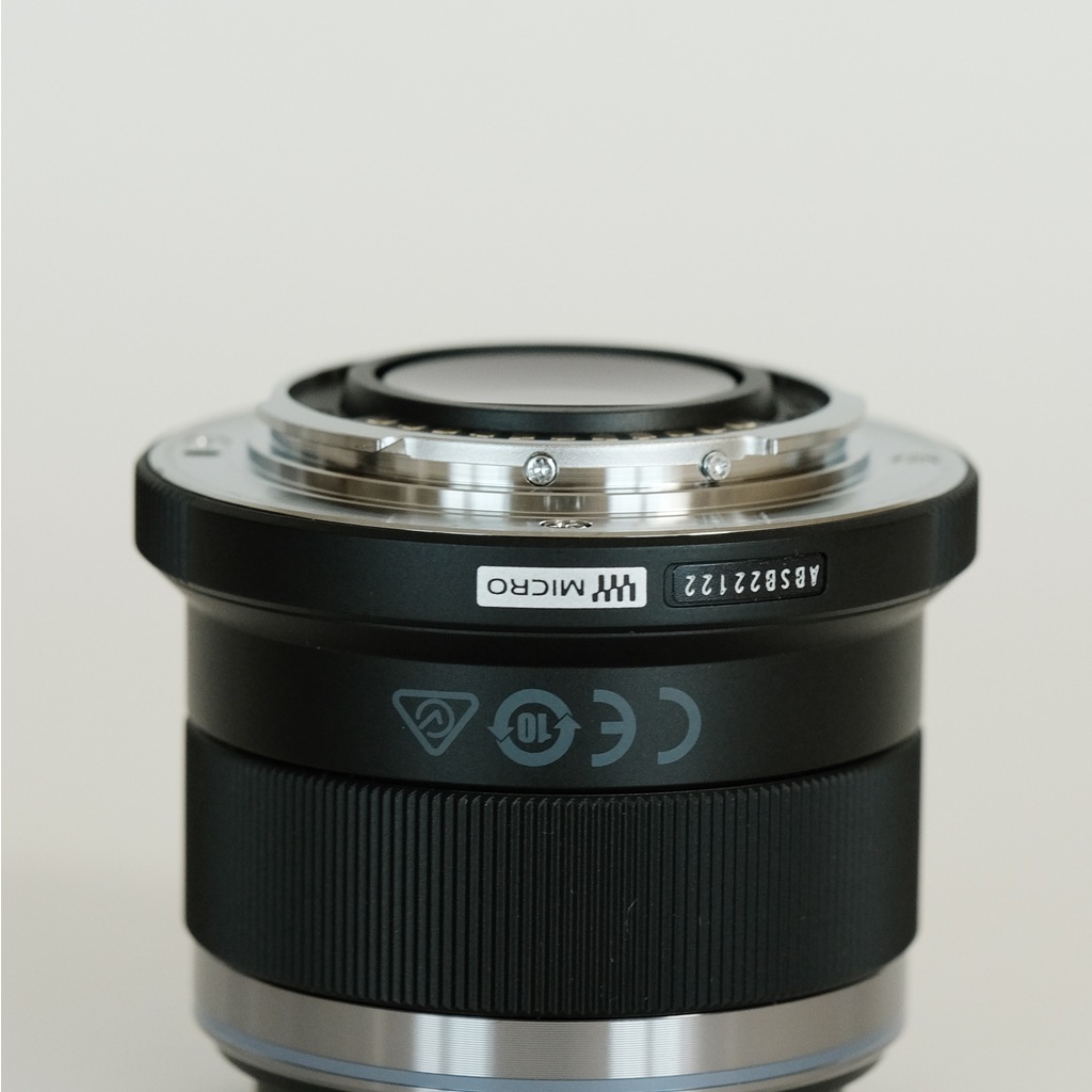 OLYMPUS M.ZUIKO DIGITAL 45mm F1.8の出品 ONE SCENE（ワンシーン）